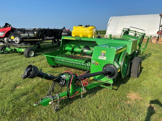 Image of John Deere 348 equipment image 1