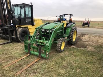Main image John Deere 4052M