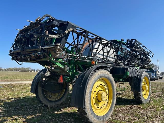 Image of John Deere 4940 equipment image 2