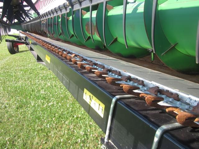 Image of John Deere 635F equipment image 1