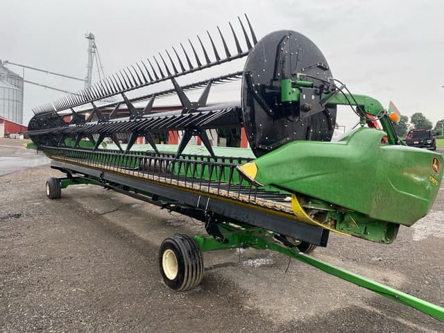 Image of John Deere S770 equipment image 1