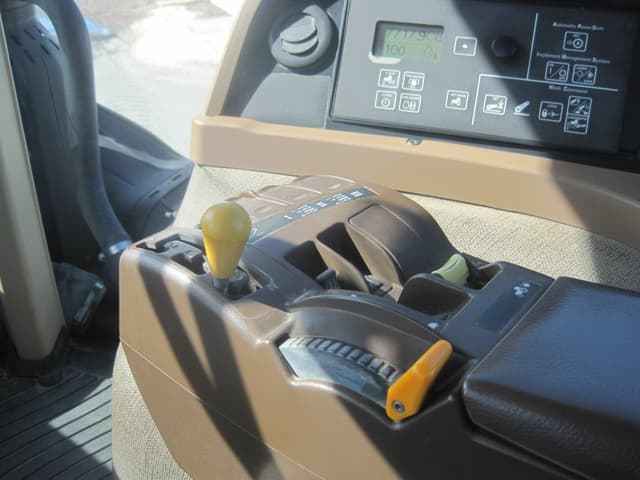 Image of John Deere 9230 equipment image 3