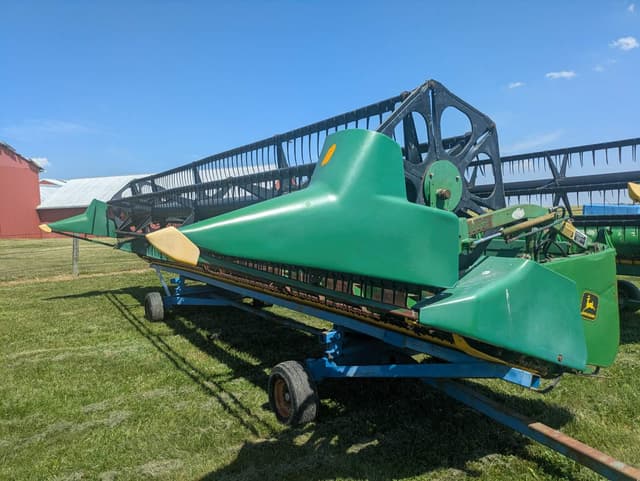 Image of John Deere 925F equipment image 1
