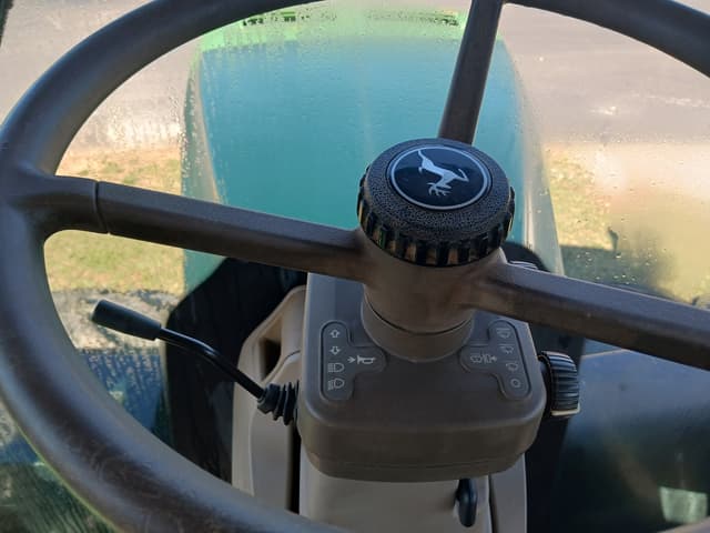 Image of John Deere 9560R equipment image 4