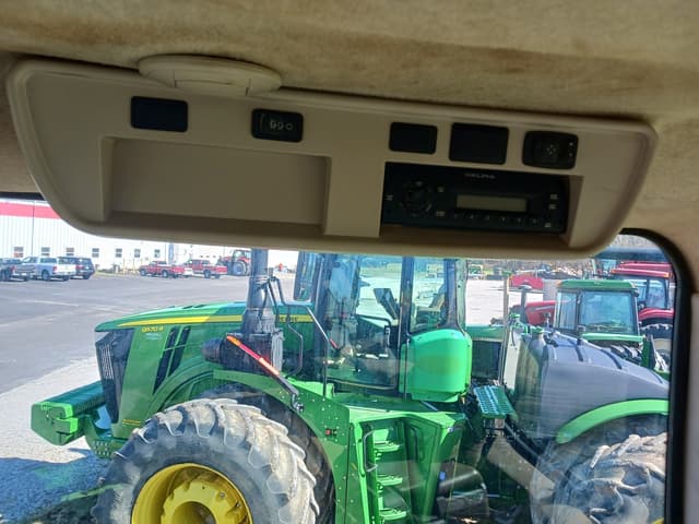 Image of John Deere 9560R equipment image 3