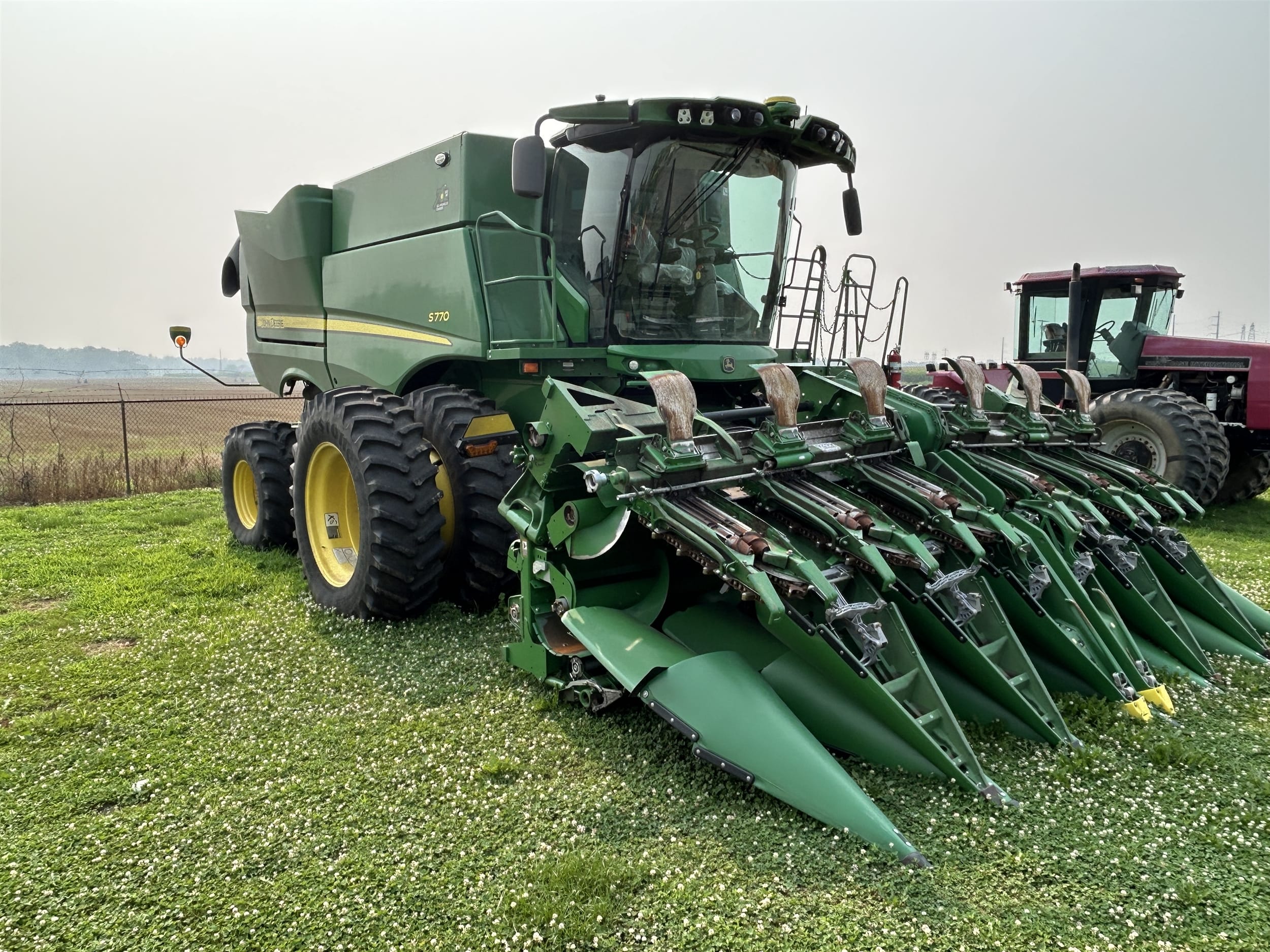 John Deere C12F Equipment Image0