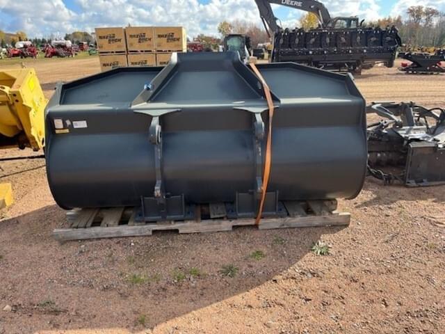 Image of Develon 3.0yd Bucket equipment image 2