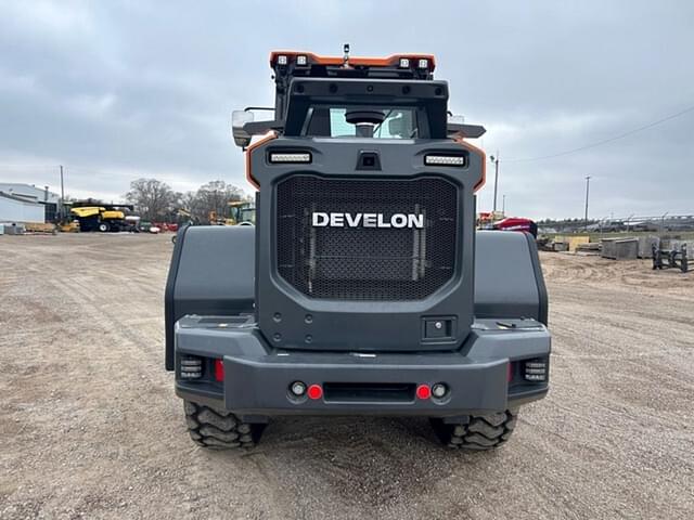 Image of Develon DL220-7 equipment image 4