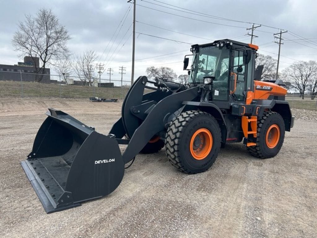 2025 Develon DL220-7 Equipment Image0