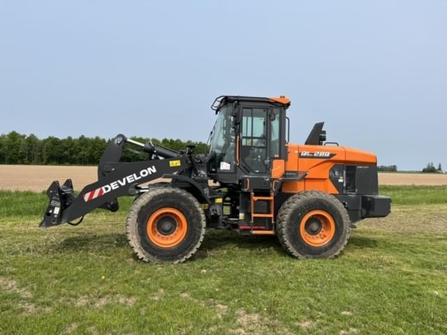 Image of Develon DL280-7 equipment image 1