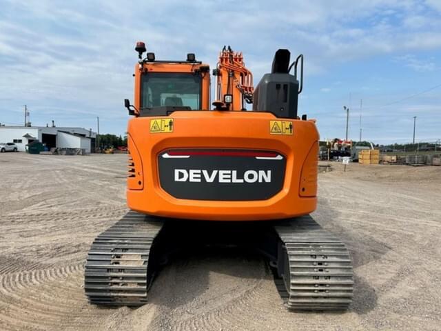 Image of Develon DX140LCR-7 equipment image 4