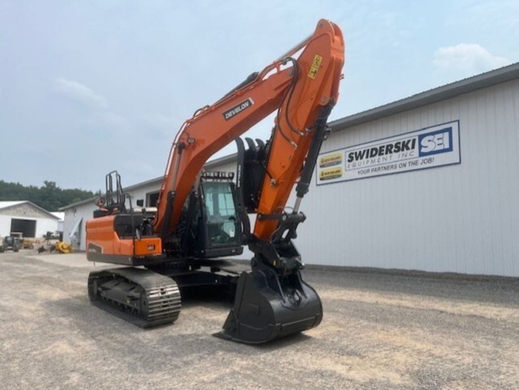 2026 Develon DX170LC-5 Equipment Image0