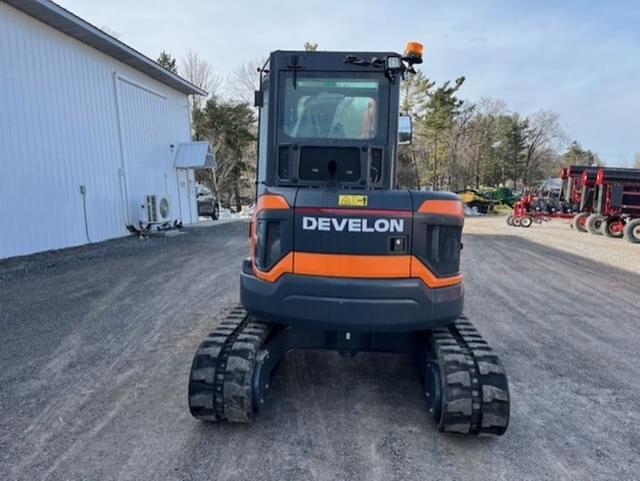 Image of Develon DX50Z-7 equipment image 3