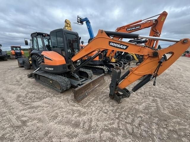 Image of  Doosan DX50 equipment image 1