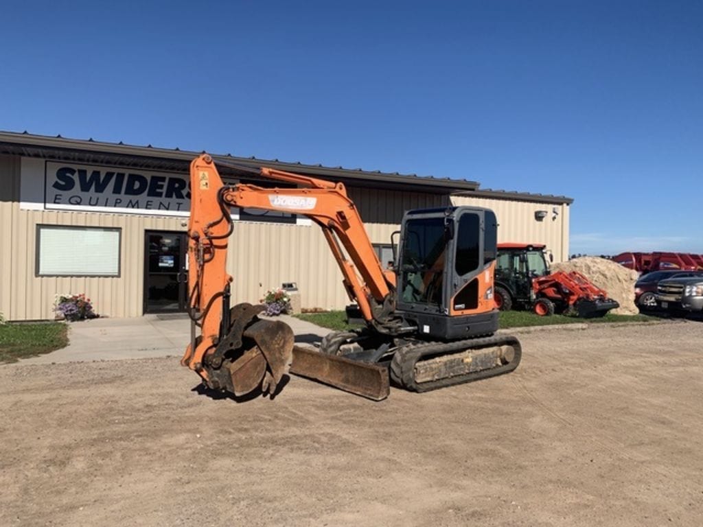 Main image  Doosan DX63-3