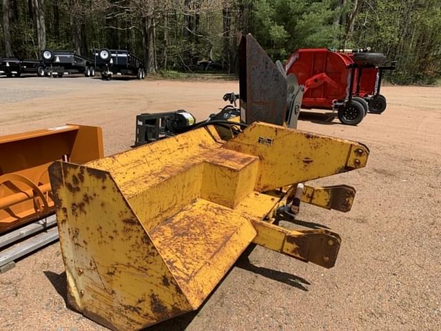 Image of Erskine Snowblower equipment image 3