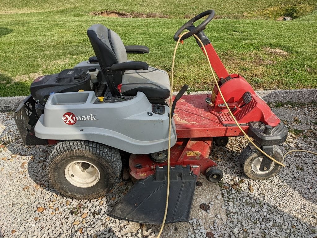 Exmark Quest Equipment Image0