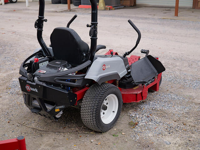 Image of Exmark Radius equipment image 2