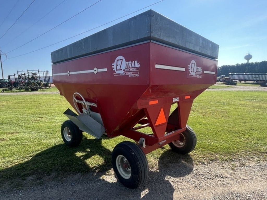 Main image E-Z Trail 3400