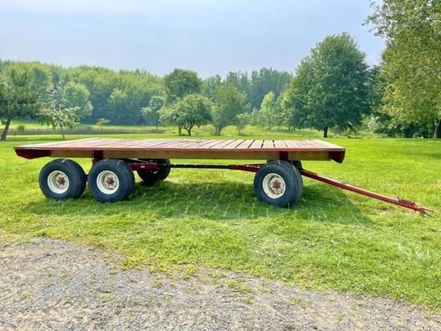 Image of E-Z Trail Bale Wagon equipment image 2
