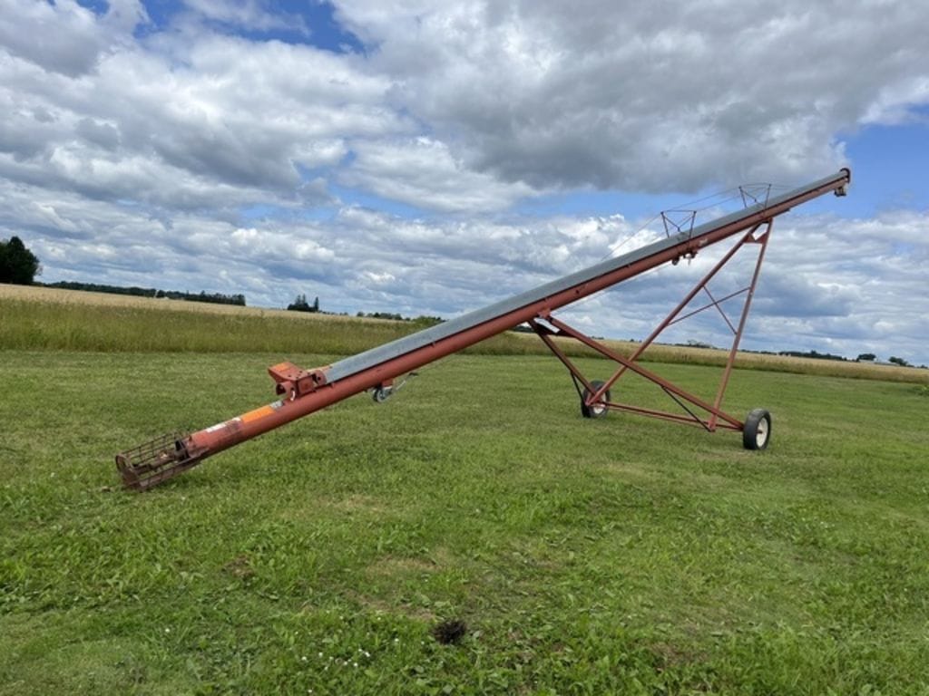 Feterl 8x51 Equipment Image0