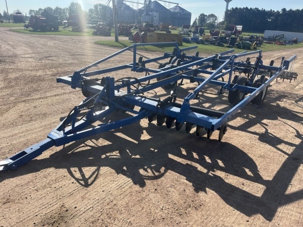 Ford 214 Equipment Image0