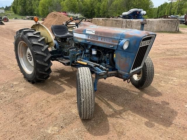 Image of Ford 2600 equipment image 2