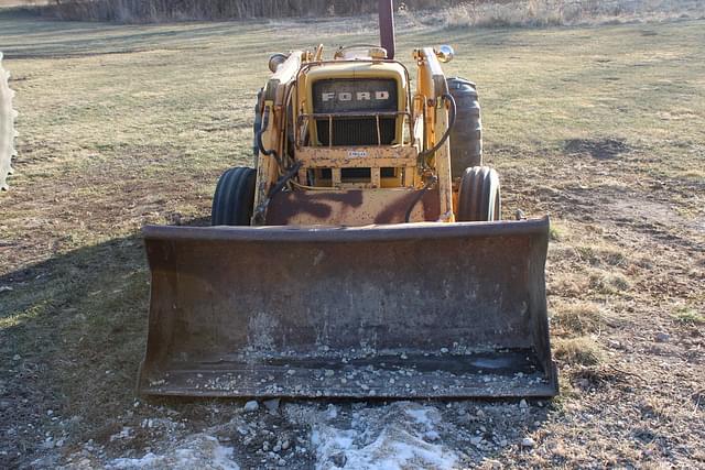 Image of Ford 3000 equipment image 4