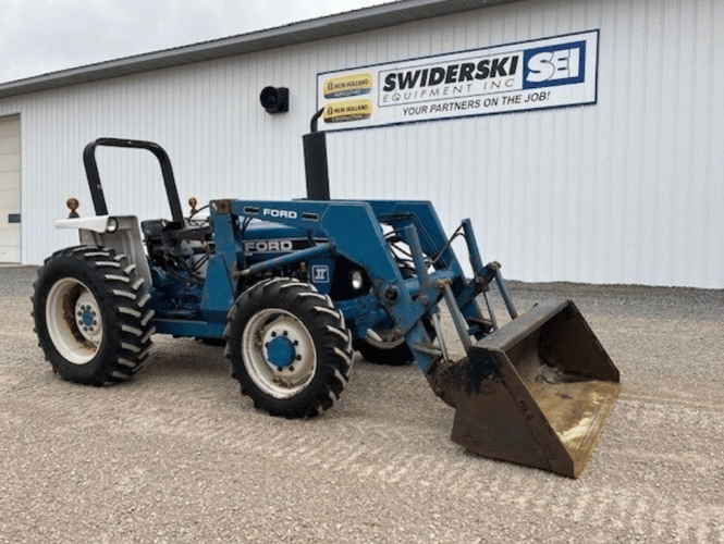 Ford 3930 Equipment Image0