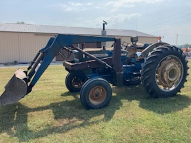 Image of Ford 4000 equipment image 1