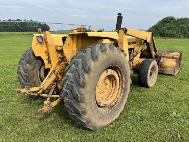 Image of Ford 545 equipment image 3