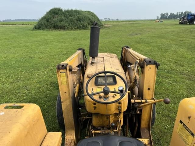 Image of Ford 545 equipment image 4