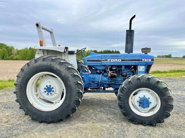Image of Ford 7610 equipment image 2