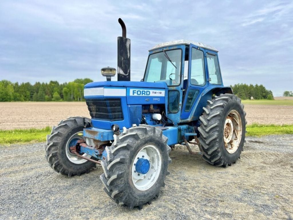 1980 Ford TW-10 Equipment Image0