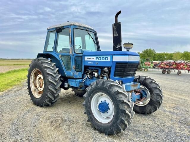 Image of Ford TW-10 equipment image 1