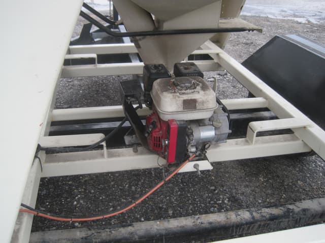 Image of Friesen 220BST equipment image 3