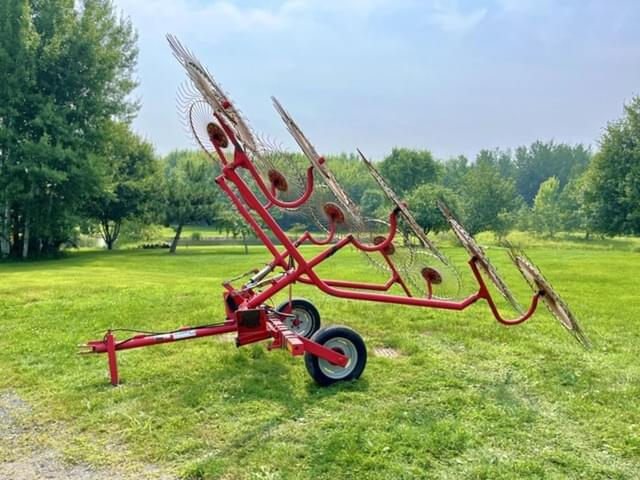Image of Gehl 420 equipment image 2