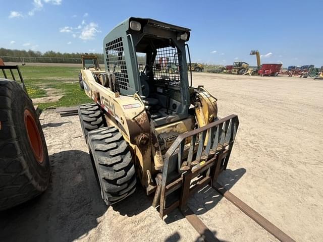 Image of Gehl 7810 equipment image 1