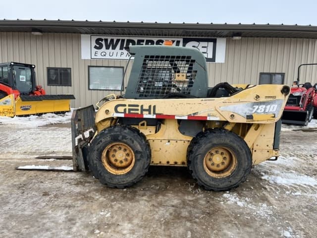 Image of Gehl 7810 equipment image 1