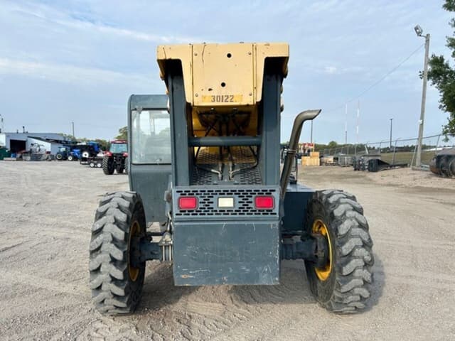 Image of Gehl RS6-42 equipment image 4