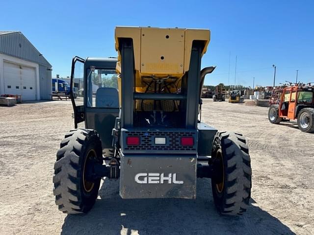 Image of Gehl RS6-42 equipment image 4