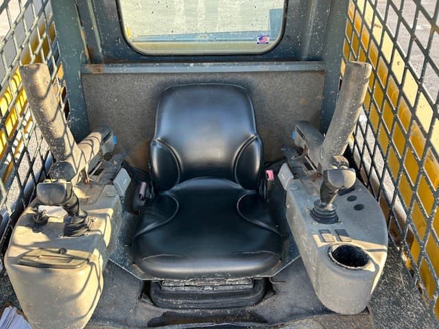 Image of Gehl RT175 equipment image 4