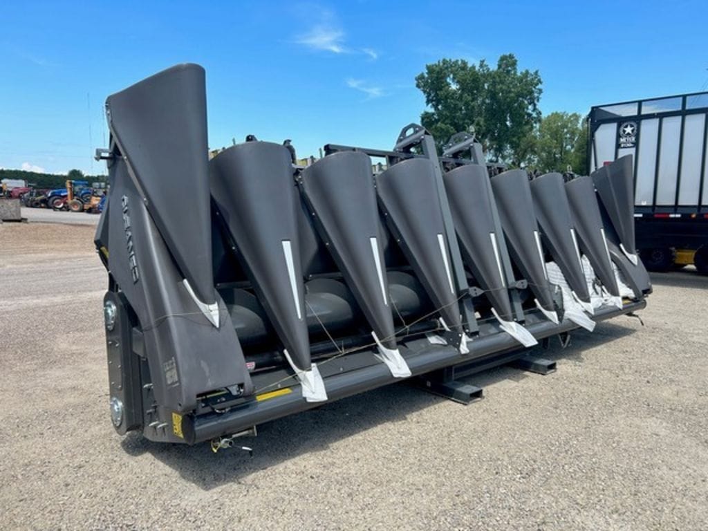 Main image Gleaner GL3308