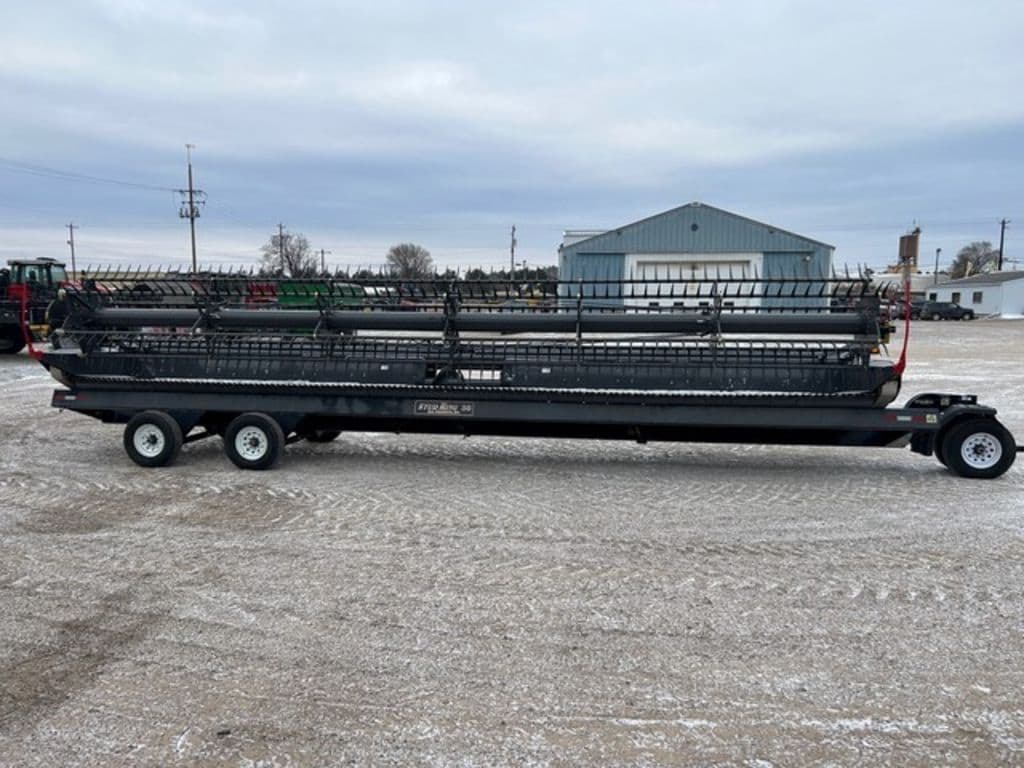 Image of Gleaner 9335 Image 0