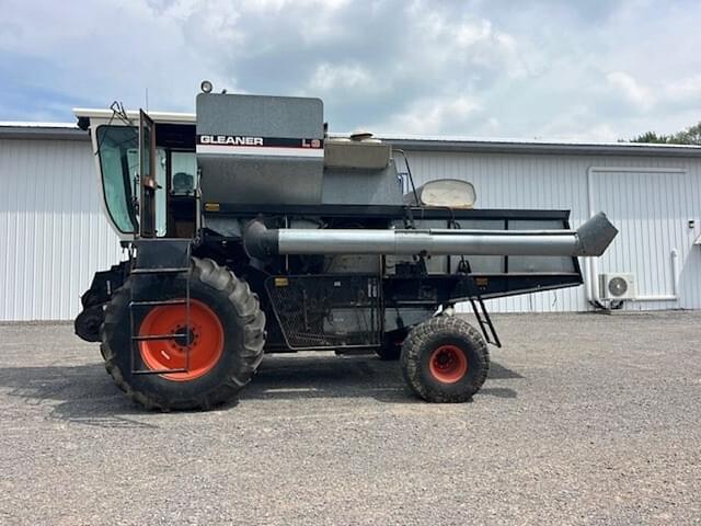 Image of Gleaner L3 equipment image 2