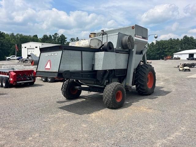 Image of Gleaner L3 equipment image 4