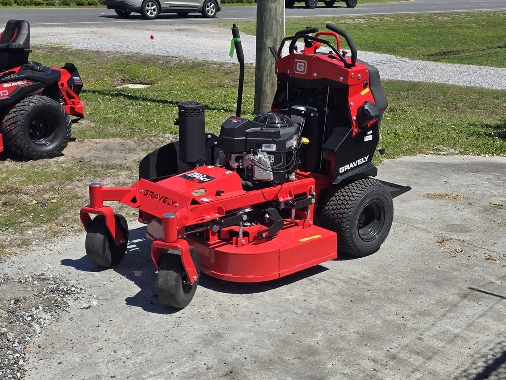 2025 Gravely Pro-Stance 36 Equipment Image0