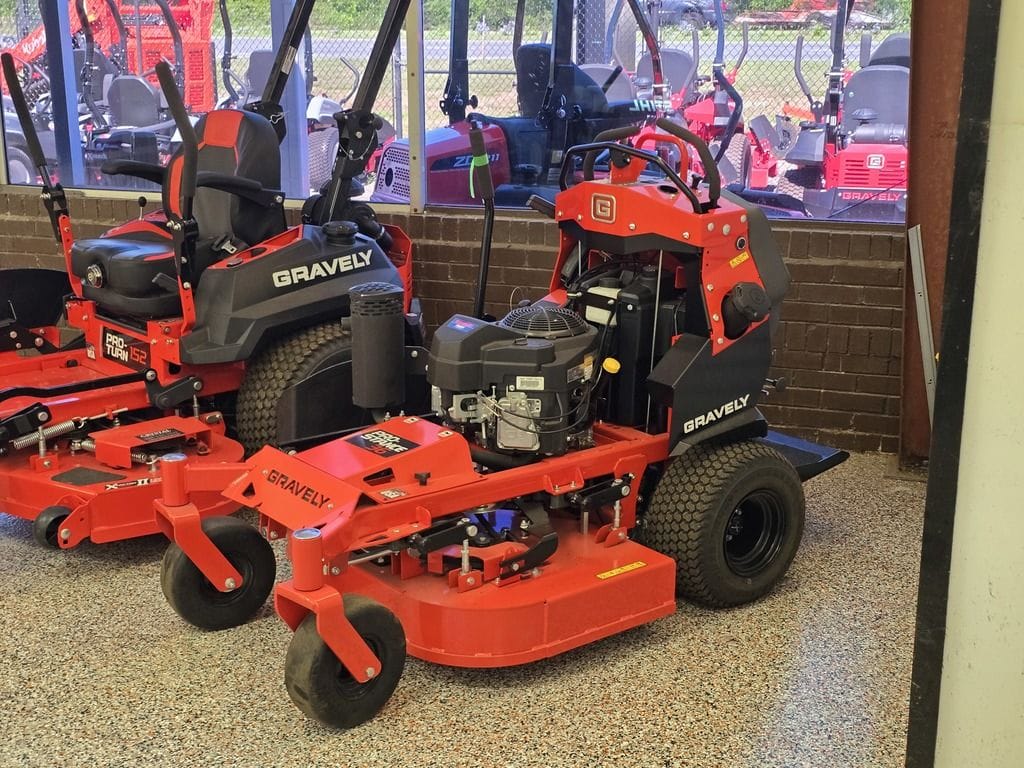 2025 Gravely Pro-Stance 36 Equipment Image0