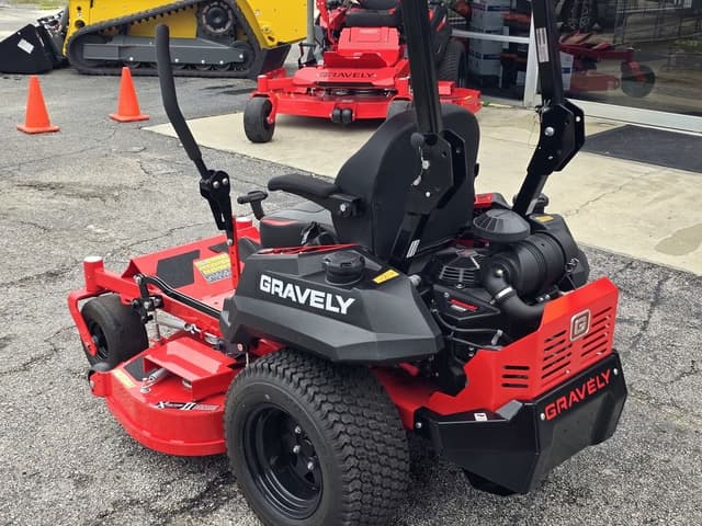 Image of Gravely Pro-Turn 148 equipment image 3