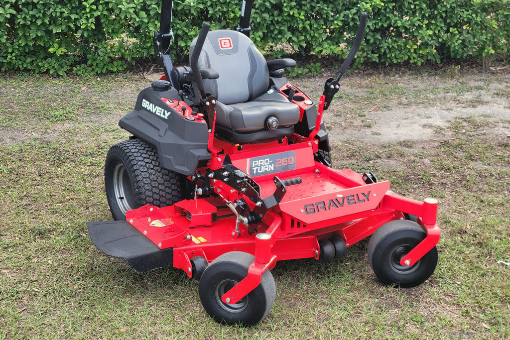 2022 Gravely Pro-Turn 260 Equipment Image0